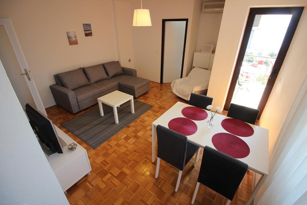 Apartments Nikola Novi Vinodolski Esterno foto
