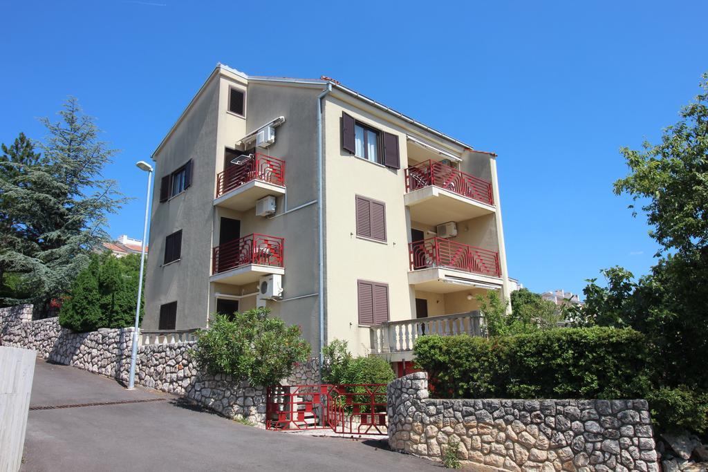 Apartments Nikola Novi Vinodolski Esterno foto