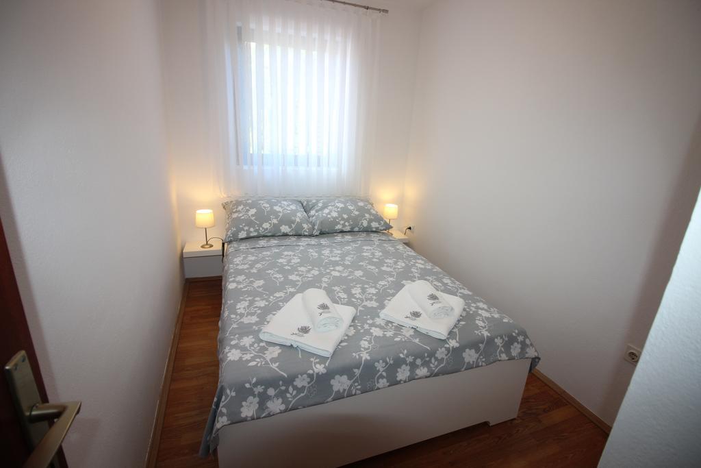 Apartments Nikola Novi Vinodolski Esterno foto
