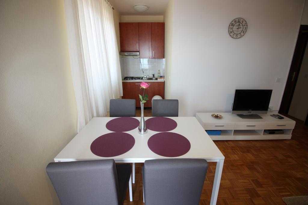 Apartments Nikola Novi Vinodolski Esterno foto