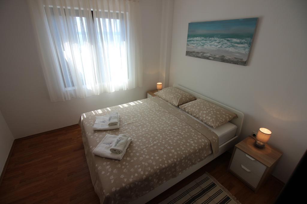 Apartments Nikola Novi Vinodolski Esterno foto