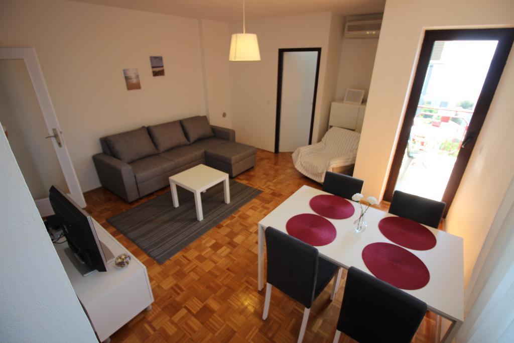 Apartments Nikola Novi Vinodolski Esterno foto