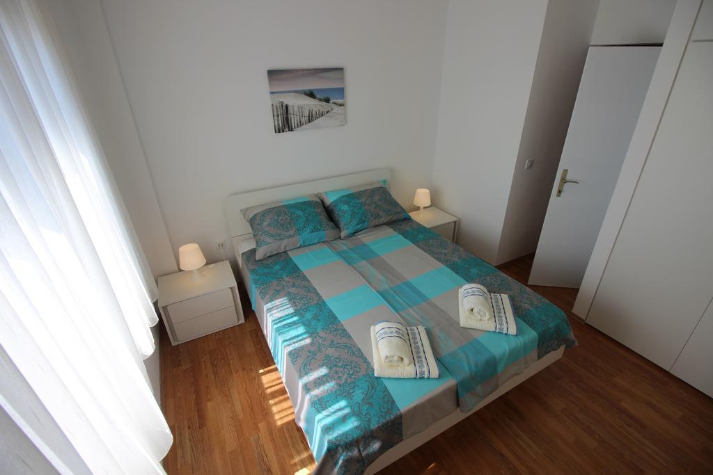 Apartments Nikola Novi Vinodolski Esterno foto