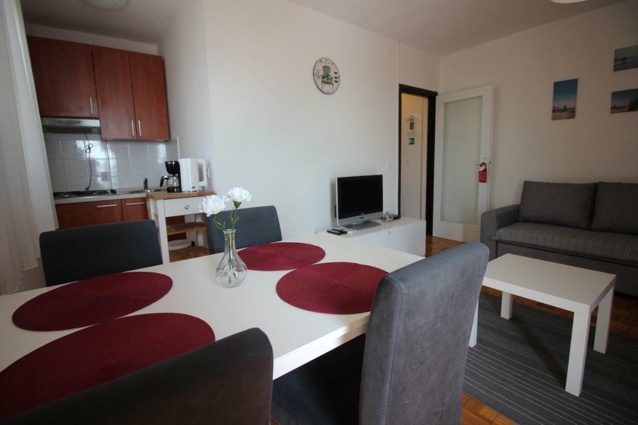 Apartments Nikola Novi Vinodolski Esterno foto